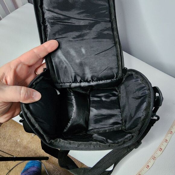 Vivitar Coco Series Gadget Bag Model VIV-DC-39 - Picture 2 of 5